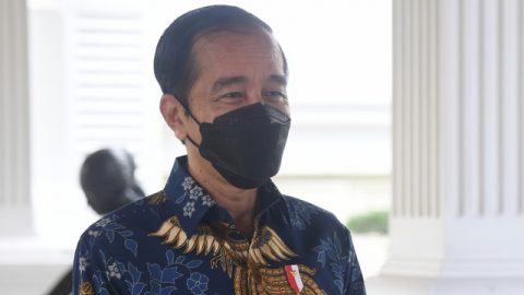 Presiden Joko Widodo saat memberikan tanggapan mengenai kritikan mahasiswa, di Istana Merdeka, Jakarta, Selasa (29/6/2021). Foto: Twitter/@setkabgoid