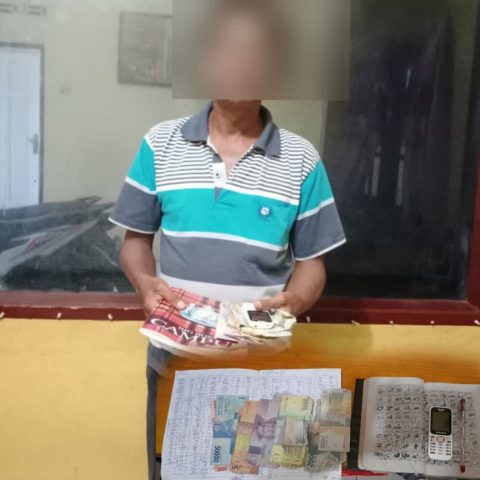 Pelaku dan barang bukti diamankan di Polres Simalungun, Kabupaten Simalungun, Sumatera Utara. Foto: Humas Polres Simalungun.