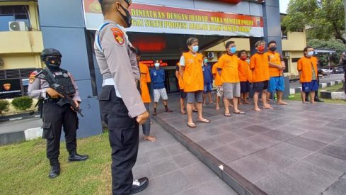 Polresta Solo menangkap belasan pengedar narkoba jenis sabu dalam dua pekan.