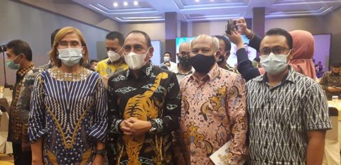 Gubsu bersama Ketua, Sekretaris dan Bendahara SMSI Sumut. Foto: Dok. SMSI Sumut. Rabu, (05/05/2021)