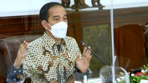 Presiden Jokowi saat pimpin ratas tentang Pendisiplinan Melawan Covid-19, Istana Kepresidenan Bogor. Foto: Rusman/Biro Pers Sekretariat Presiden