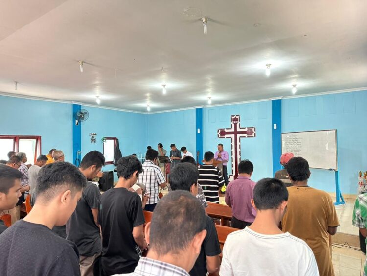 WBP Lapas Narkotika Kelas IIA Pematang Siantar, saat melangsungkan ibadan Minggu. Foto: Dok. Lapas