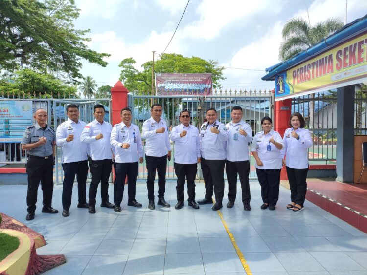 Kadivpas Kemenkumham Sumut saat berada di Lapas Tebing Tinggi. Foto: Dok. Istimewa.