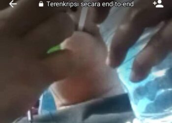 Tangkapan Layar Video Call Ricky Andreas Simatupang diduga saat Konsumsi Narkoba di Rutan, yang disebut Foto Lama. Foto: Redaksi.