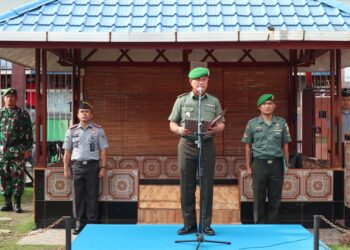 Kepala Staf Kodim 0210 saat memimpin upacara Kesadaran berbangsa dan bernegara di Rutan Tarutung. Foto: Istimewa.